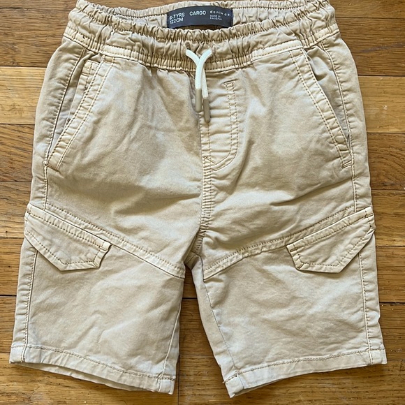 Boys khaki cargo shorts - Picture 1 of 3